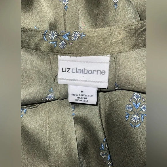 LIZ CLAIBORNE NWOT Beautiful blouse - Picture 7 of 7
